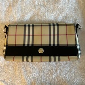 Burberry haymarket check crossbody clutch bag